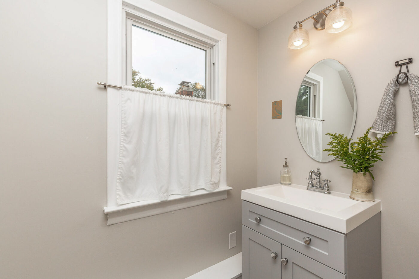Bathroom Refresh — Handy Human project